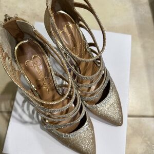 Jessica simpson gold pumps